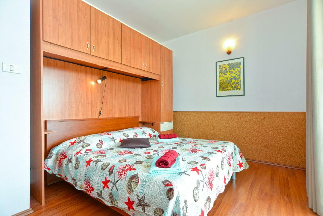 Pool Apartments 624 Πούλα Εξωτερικό φωτογραφία