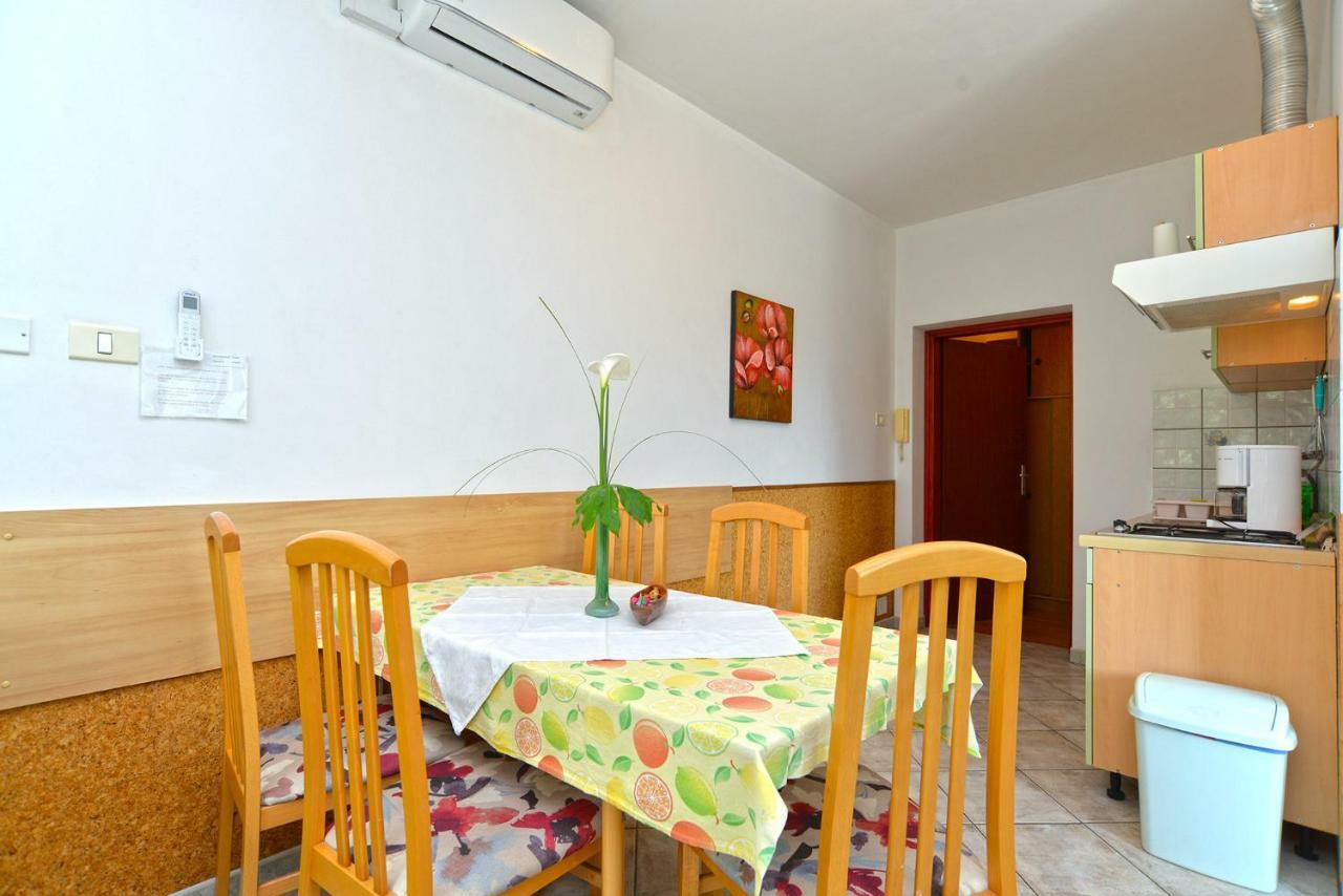 Pool Apartments 624 Πούλα Εξωτερικό φωτογραφία